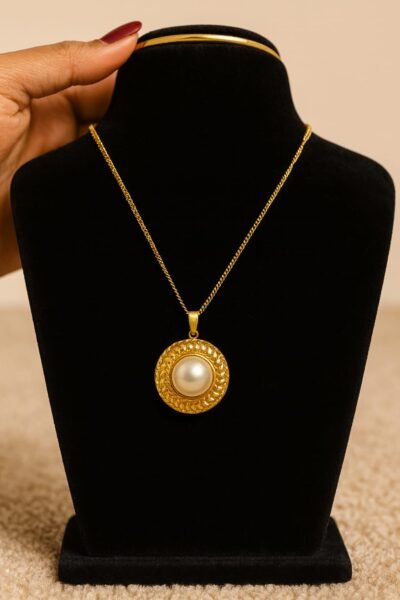 Regal Pearl Medallion Necklace