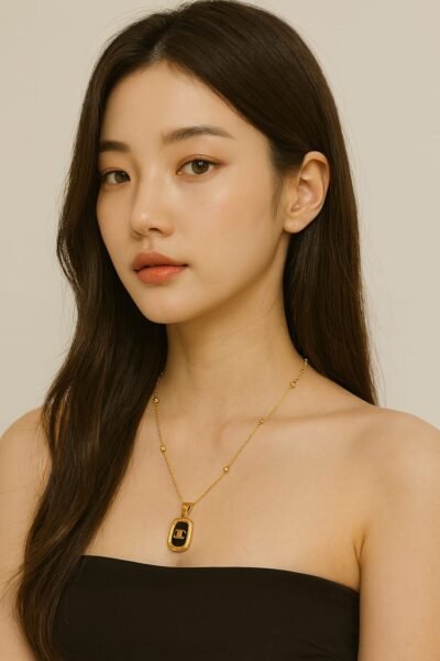 Luxury-Inspired Black & Gold Emblem Pendant Chain - Image 4
