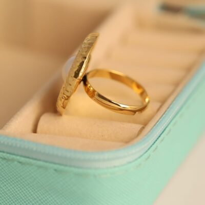 Majestic Gold Pearl Statement Ring - Image 3