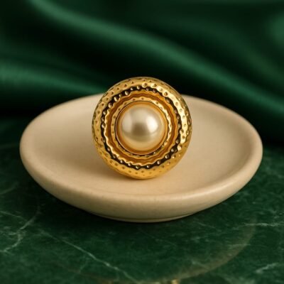 Majestic Gold Pearl Statement Ring - Image 4