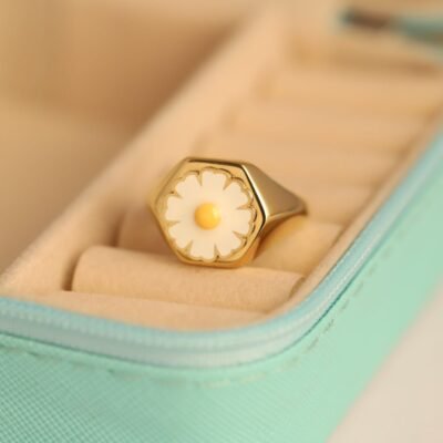 Golden Daisy Bloom Ring - Image 4