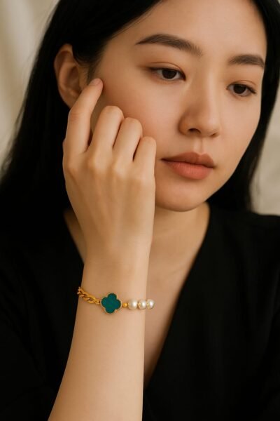 Emerald Clover & Pearl Link Bracelet - Image 2