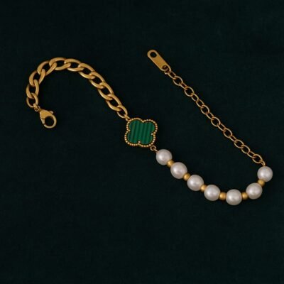Emerald Clover & Pearl Link Bracelet - Image 3