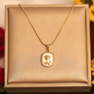 Golden Rose Emblem Pendant Chain