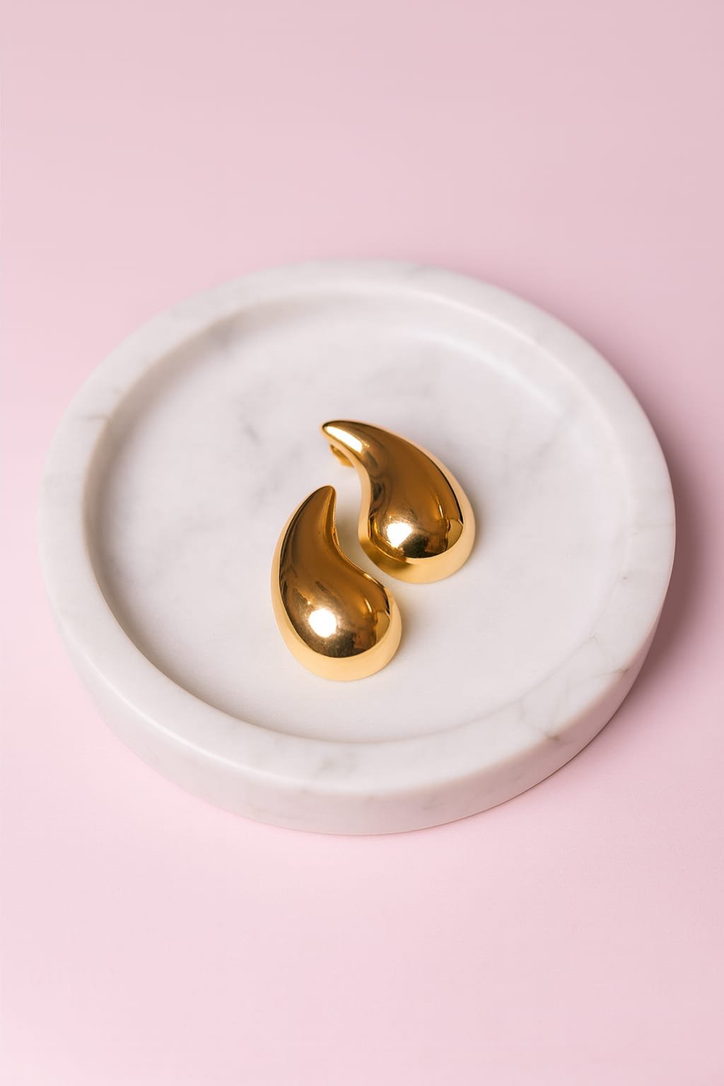 K-Beauty Glossy Teardrop Earrings