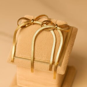 Sioura Aurelia Ribbon Loop Earrings